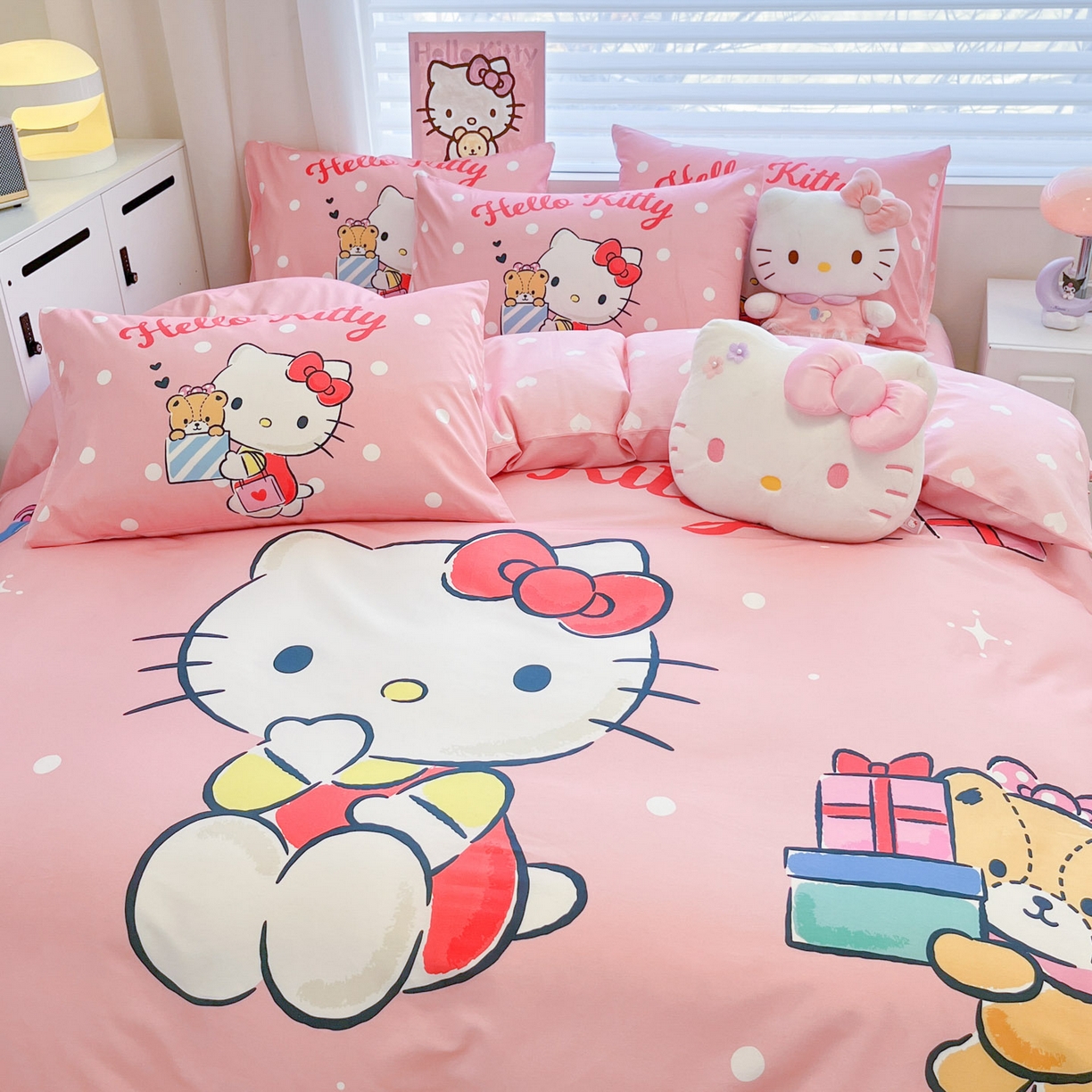 91家纺网 家纺一手货源 找家纺 暮思家居 2026新款正版授权三丽鸥大版全棉纯棉数码印花纯棉四件套系列-第二批(专版花型) 大版-礼物KT