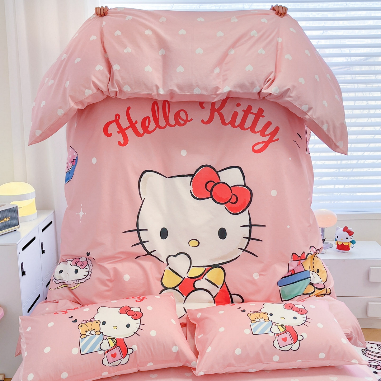 91家纺网 家纺一手货源 找家纺 暮思家居 2026新款正版授权三丽鸥大版全棉纯棉数码印花纯棉四件套系列-第二批(专版花型) 大版-礼物KT