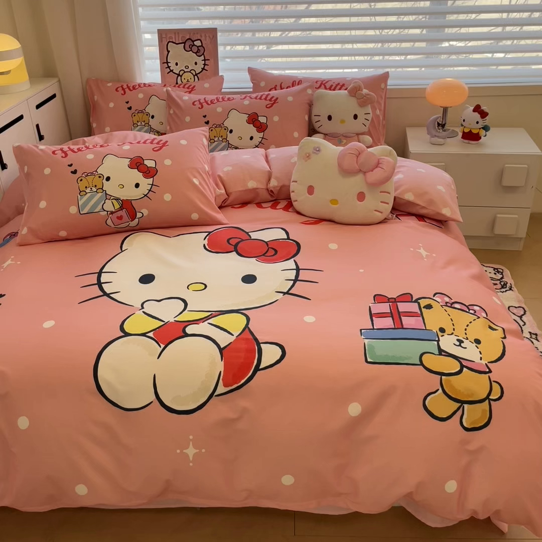 91家纺网 家纺一手货源 找家纺 暮思家居 2026新款正版授权三丽鸥大版全棉纯棉数码印花纯棉四件套系列-第二批(专版花型) 大版-礼物KT