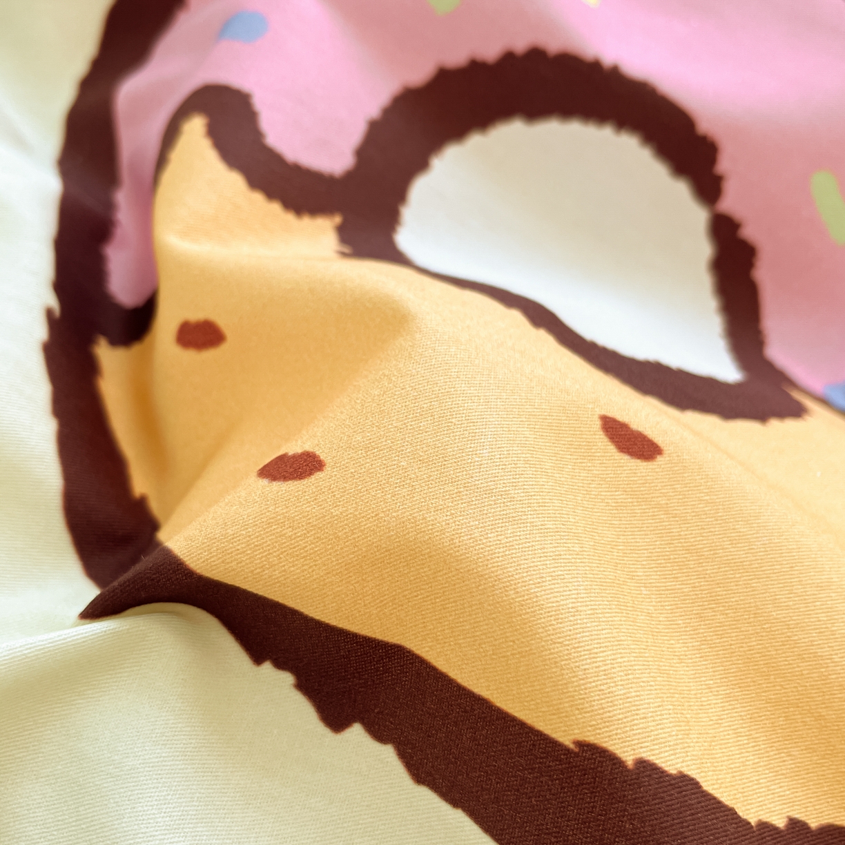 91家纺网 家纺一手货源 找家纺 暮思家居 2026新款正版授权三丽鸥大版全棉纯棉数码印花纯棉四件套系列-第二批(专版花型) 大版-甜甜圈布丁狗