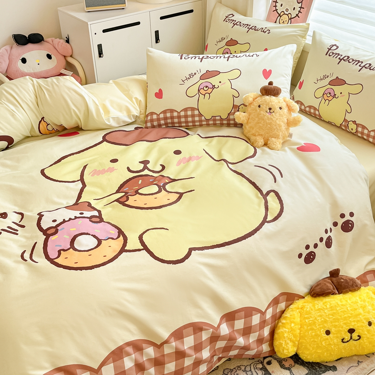 91家纺网 家纺一手货源 找家纺 暮思家居 2026新款正版授权三丽鸥大版全棉纯棉数码印花纯棉四件套系列-第二批(专版花型) 大版-甜甜圈布丁狗