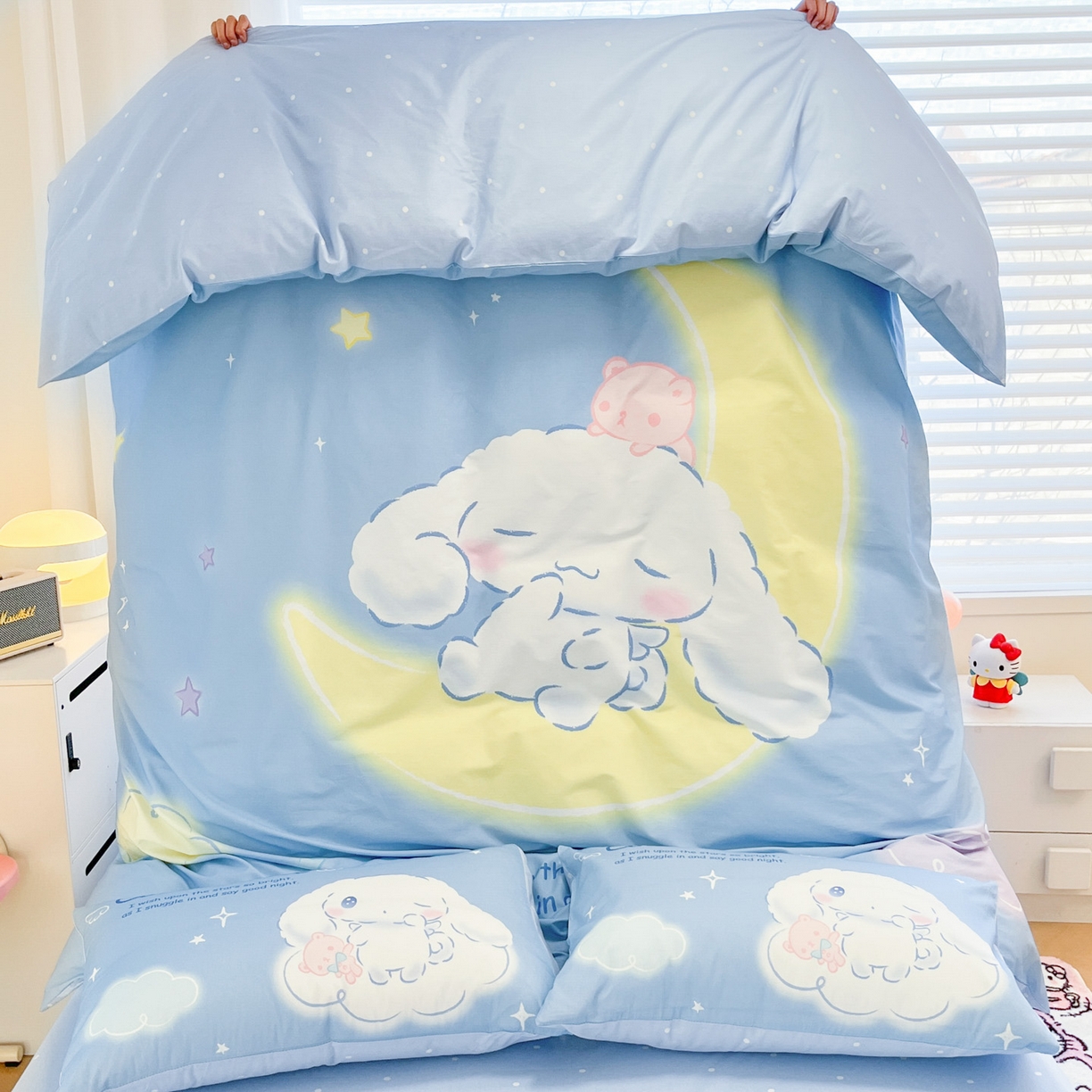 91家纺网 家纺一手货源 找家纺 暮思家居 2026新款正版授权三丽鸥大版全棉纯棉数码印花纯棉四件套系列-第二批(专版花型) 大版-晚安玉桂狗