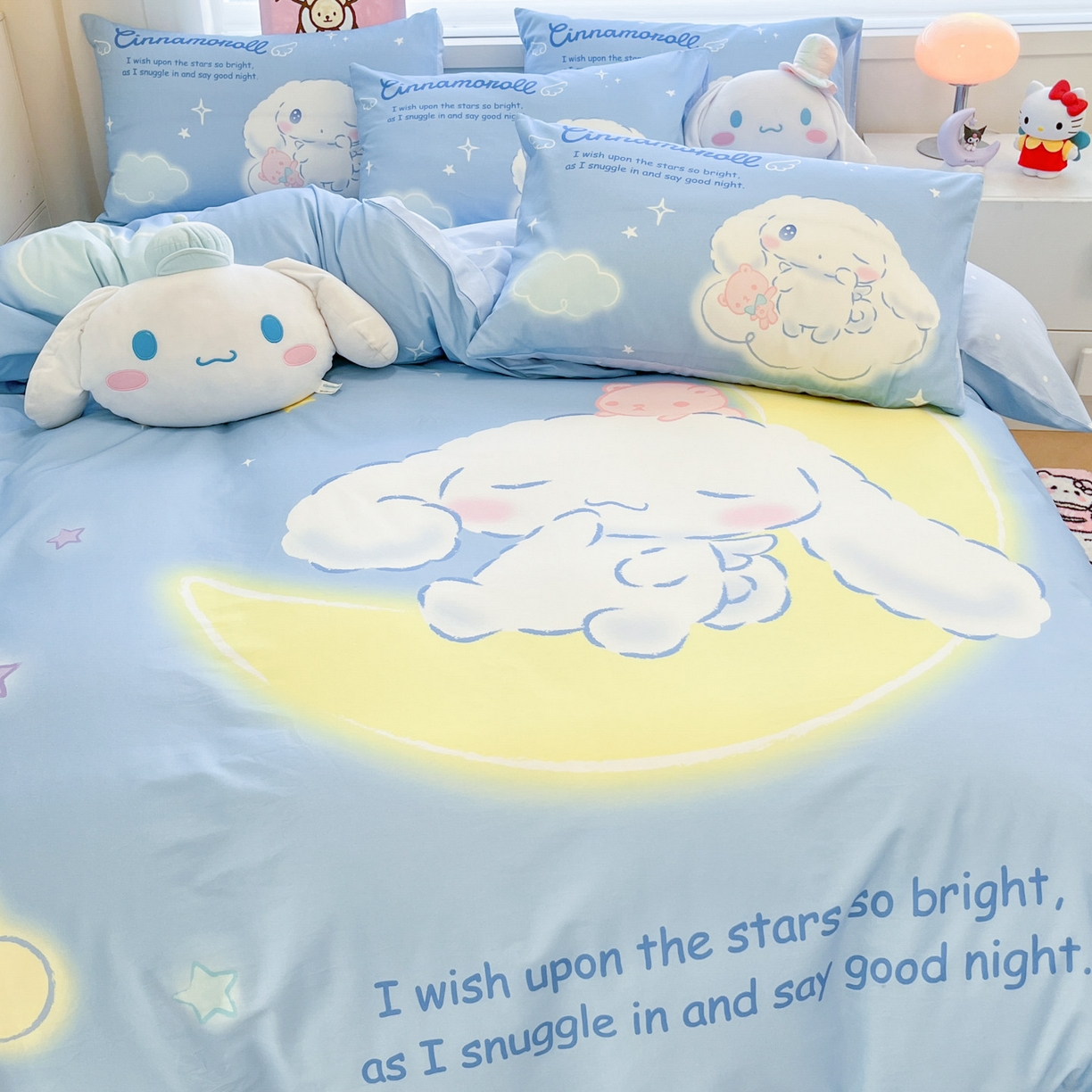 91家纺网 家纺一手货源 找家纺 暮思家居 2026新款正版授权三丽鸥大版全棉纯棉数码印花纯棉四件套系列-第二批(专版花型) 大版-晚安玉桂狗