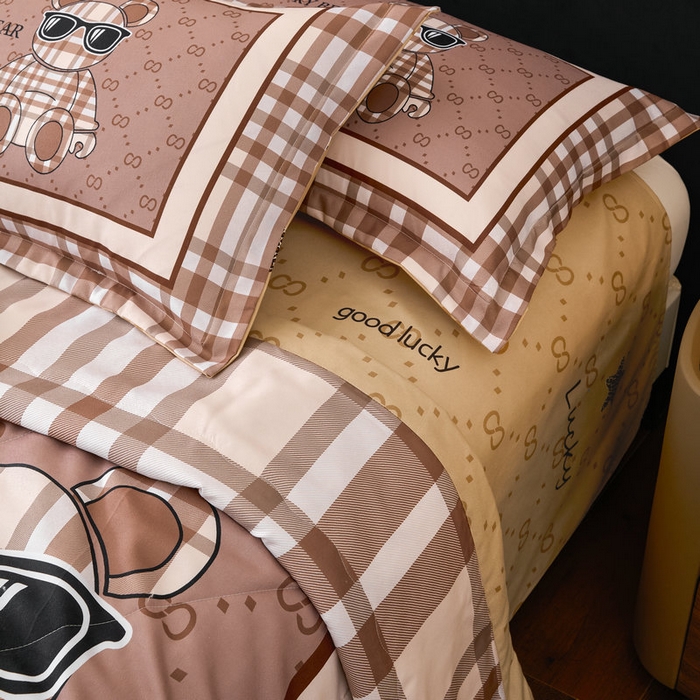 91家纺网 家纺一手货源 找家纺 宝薇 2026新款潮牌轻奢风大版夏被夏凉被空调被 宝丽熊