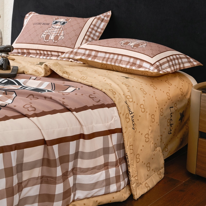 91家纺网 家纺一手货源 找家纺 宝薇 2026新款潮牌轻奢风大版夏被夏凉被空调被 宝丽熊