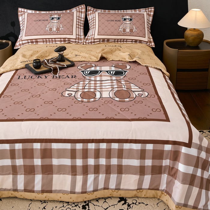 91家纺网 家纺一手货源 找家纺 宝薇 2026新款潮牌轻奢风大版夏被夏凉被空调被 宝丽熊