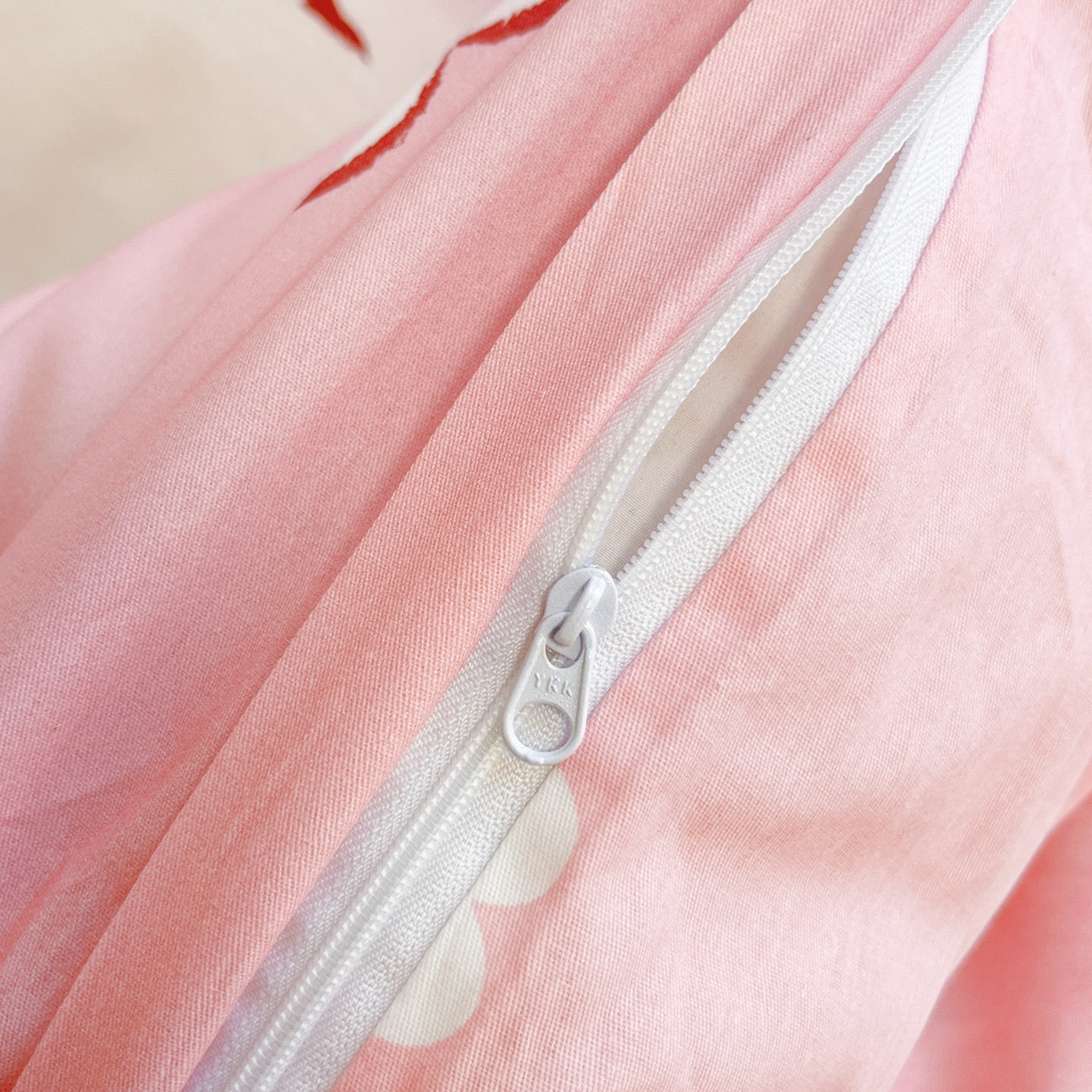 91家纺网 家纺一手货源 找家纺 暮思家居 2026新款正版授权三丽鸥大版全棉纯棉数码印花纯棉四件套系列-第二批(专版花型) 大版-香水KT