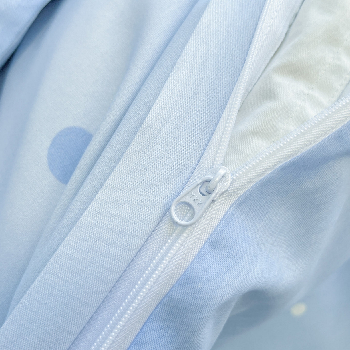 91家纺网 家纺一手货源 找家纺 暮思家居 2026新款正版授权三丽鸥大版全棉纯棉数码印花纯棉四件套系列-第二批(专版花型) 大版-小熊玉桂狗