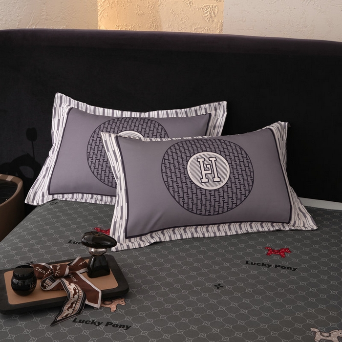 91家纺网 家纺一手货源 找家纺 宝薇 2026新款潮牌轻奢风大版夏被夏凉被空调被 马上暴富