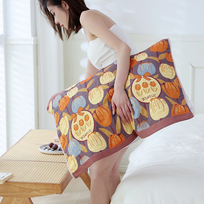 91家纺网 家纺一手货源 找家纺 朴尔家纺-毛巾被 2026新款色织定位提花纯棉四层纱布枕巾 浪漫郁金香-咖