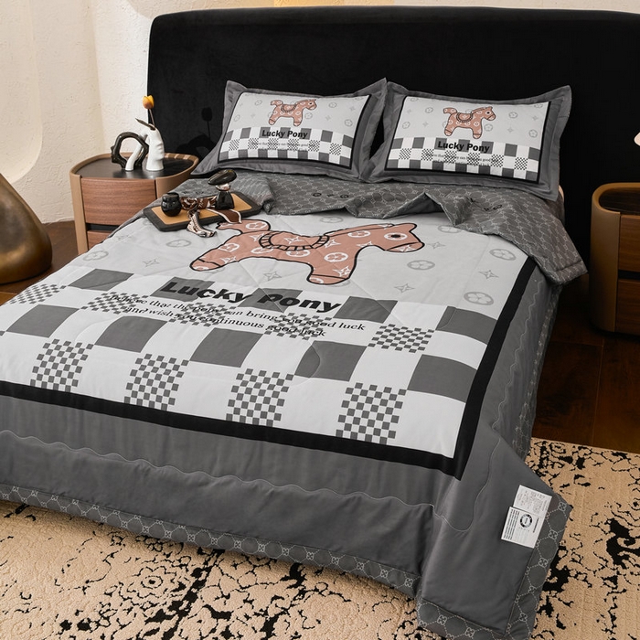 91家纺网 家纺一手货源 找家纺 宝薇 2026新款潮牌轻奢风大版夏被夏凉被空调被 马上有钱