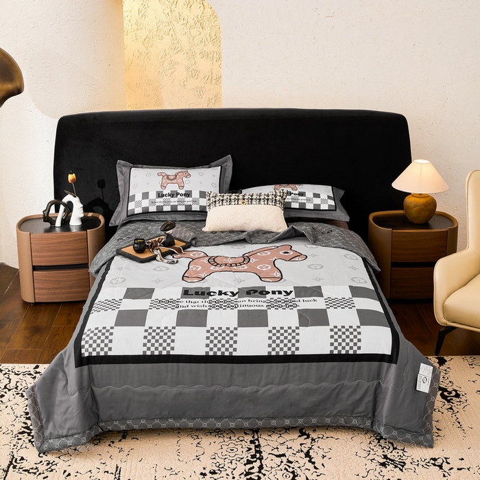 91家纺网 家纺一手货源 找家纺 宝薇 2026新款潮牌轻奢风大版夏被夏凉被空调被 马上有钱