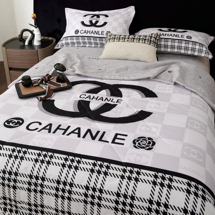 91家纺网 家纺一手货源 找家纺 宝薇 2026新款潮牌轻奢风大版夏被夏凉被空调被 棋盘香