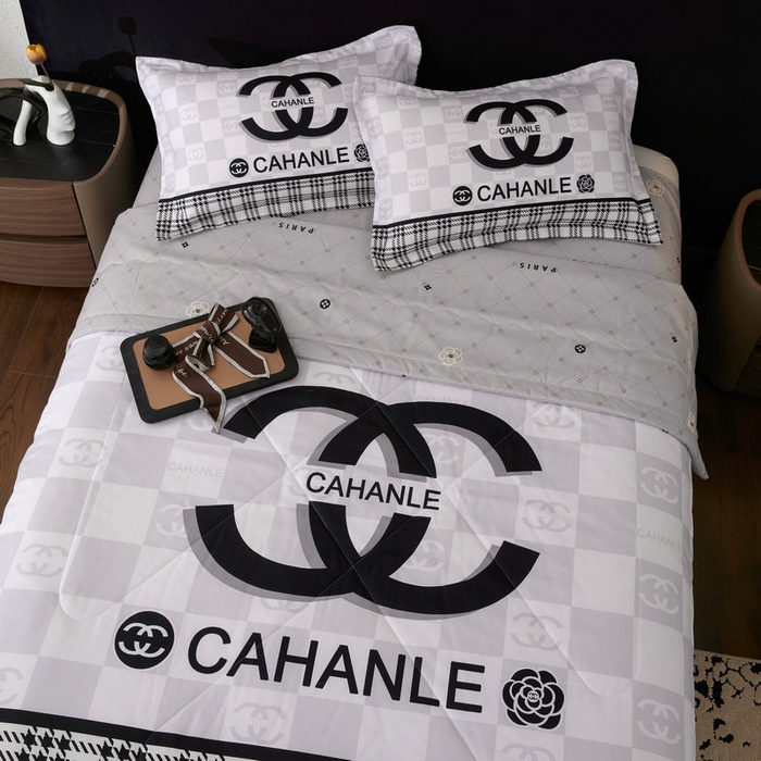 91家纺网 家纺一手货源 找家纺 宝薇 2026新款潮牌轻奢风大版夏被夏凉被空调被 棋盘香