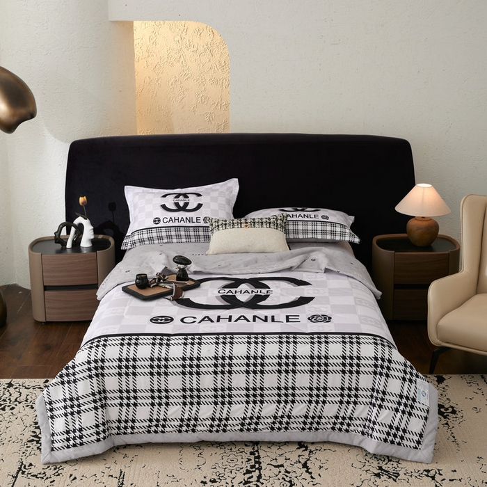 91家纺网 家纺一手货源 找家纺 宝薇 2026新款潮牌轻奢风大版夏被夏凉被空调被 棋盘香