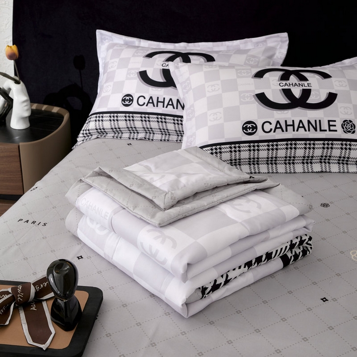 91家纺网 家纺一手货源 找家纺 宝薇 2026新款潮牌轻奢风大版夏被夏凉被空调被 棋盘香