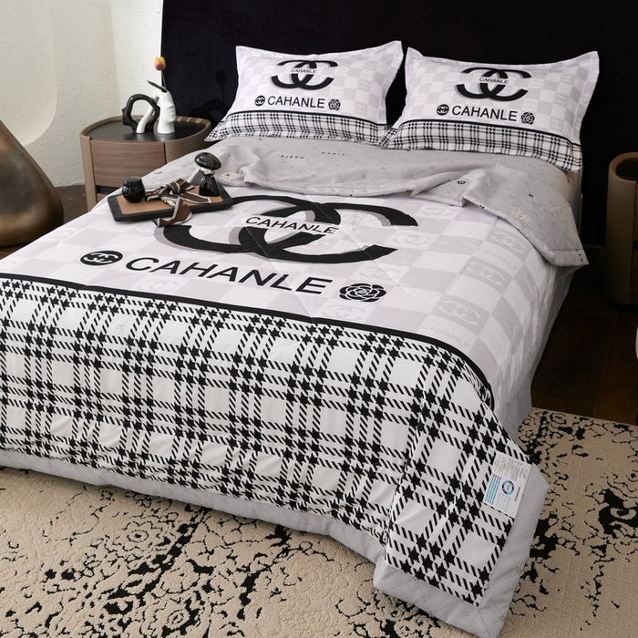 91家纺网 家纺一手货源 找家纺 宝薇 2026新款潮牌轻奢风大版夏被夏凉被空调被 棋盘香