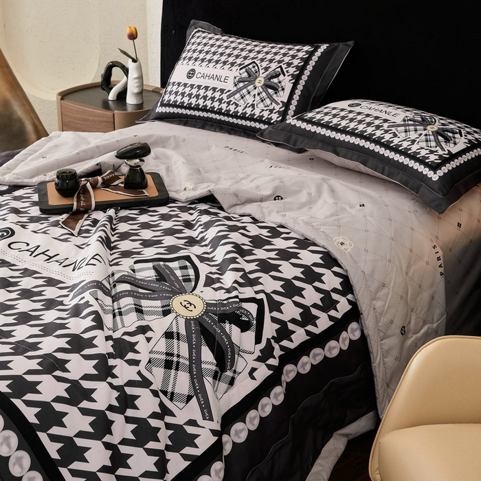 91家纺网 家纺一手货源 找家纺 宝薇 2026新款潮牌轻奢风大版夏被夏凉被空调被 千鸟结