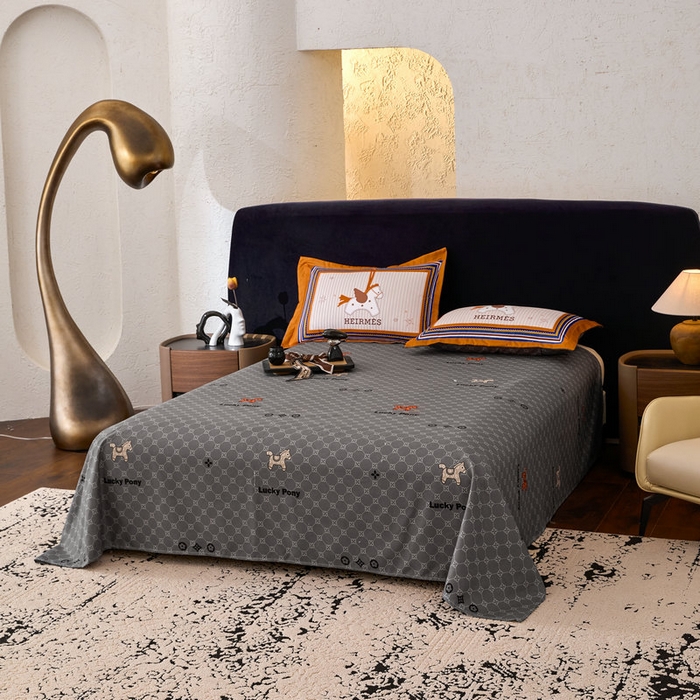 91家纺网 家纺一手货源 找家纺 宝薇 2026新款潮牌轻奢风大版夏被夏凉被空调被 天马行空