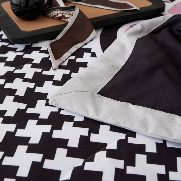 91家纺网 家纺一手货源 找家纺 宝薇 2026新款潮牌轻奢风大版夏被夏凉被空调被 星星熊