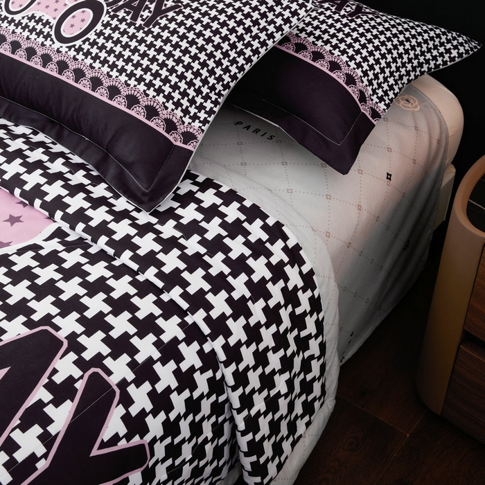 91家纺网 家纺一手货源 找家纺 宝薇 2026新款潮牌轻奢风大版夏被夏凉被空调被 星星熊