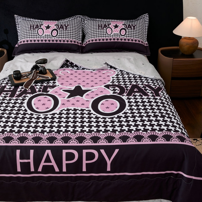 91家纺网 家纺一手货源 找家纺 宝薇 2026新款潮牌轻奢风大版夏被夏凉被空调被 星星熊