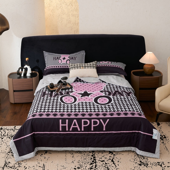 91家纺网 家纺一手货源 找家纺 宝薇 2026新款潮牌轻奢风大版夏被夏凉被空调被 星星熊