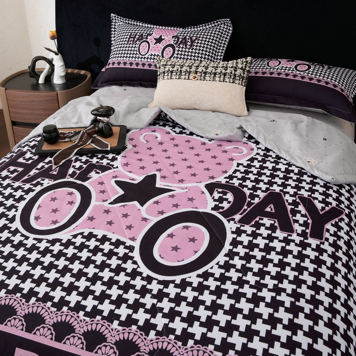 91家纺网 家纺一手货源 找家纺 宝薇 2026新款潮牌轻奢风大版夏被夏凉被空调被 星星熊