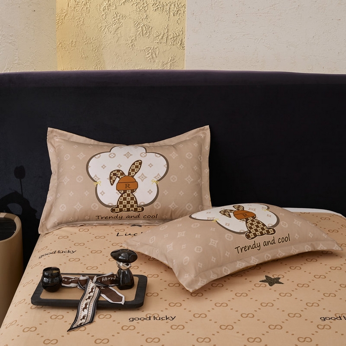 91家纺网 家纺一手货源 找家纺 宝薇 2026新款潮牌轻奢风大版夏被夏凉被空调被 英伦兔