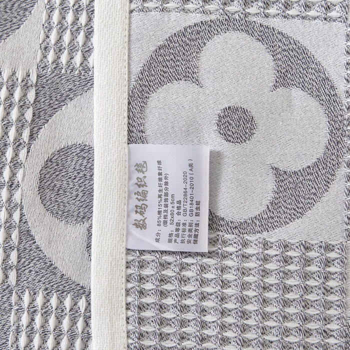 91家纺网 家纺一手货源 找家纺 朴尔家纺-毛巾被 2026新款全棉纱布蜂窝结构系列枕巾系列 幸运草-浅灰