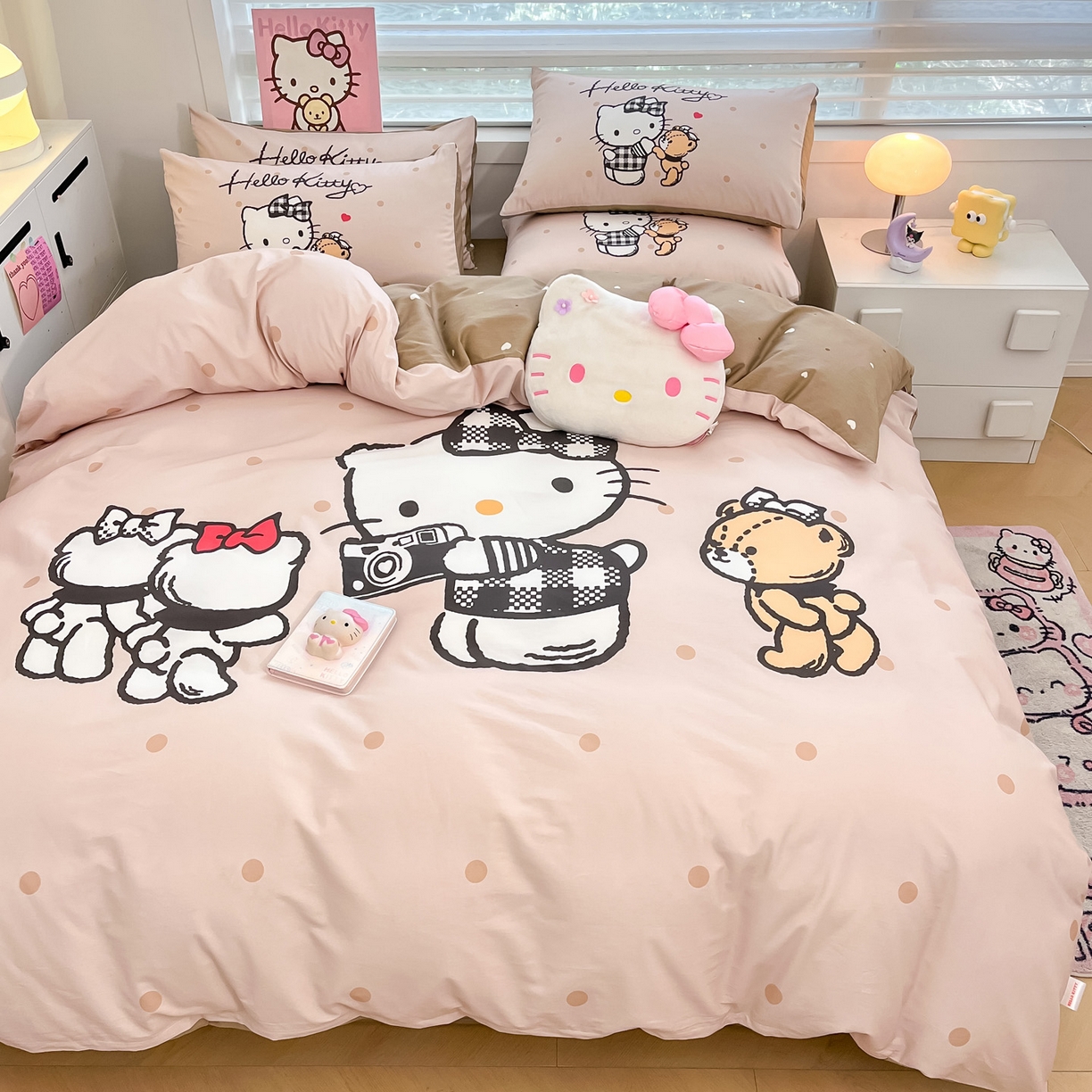 91家纺网 家纺一手货源 找家纺 暮思家居 2026新款正版授权三丽鸥大版全棉纯棉数码印花纯棉四件套系列-第一批 大版-时尚KT