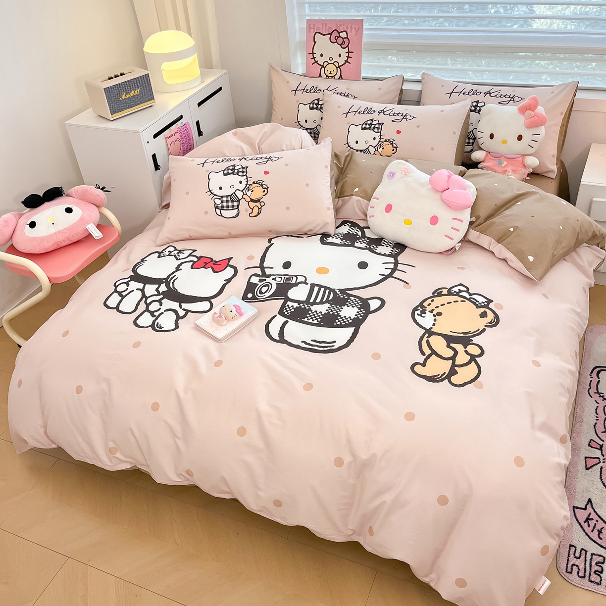 91家纺网 家纺一手货源 找家纺 暮思家居 2026新款正版授权三丽鸥大版全棉纯棉数码印花纯棉四件套系列-第一批 大版-时尚KT