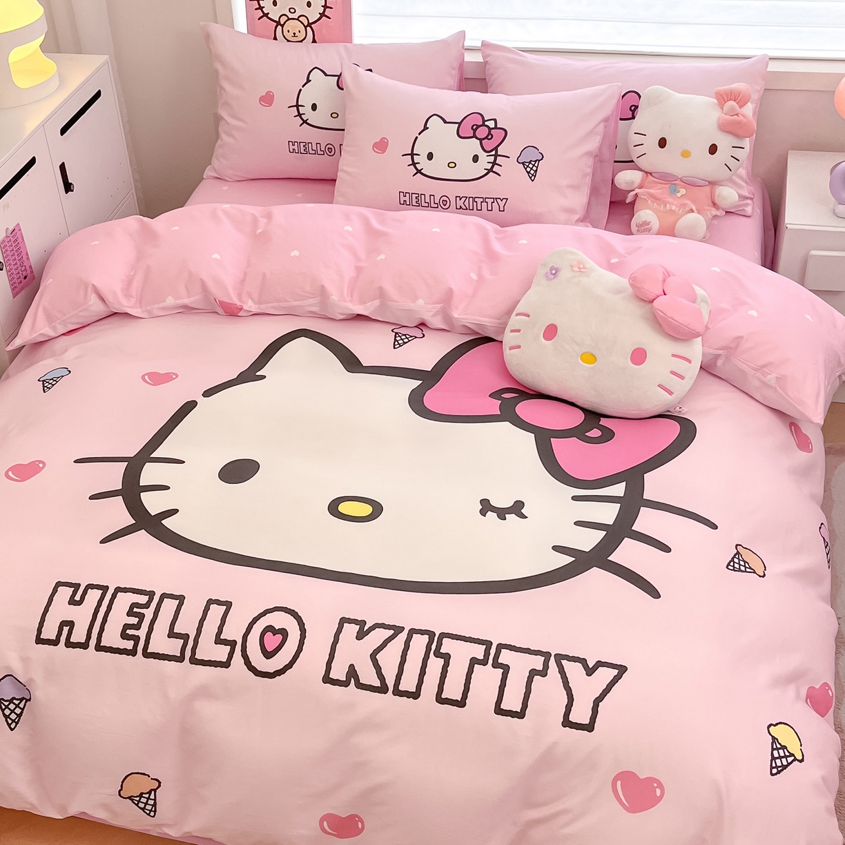 91家纺网 家纺一手货源 找家纺 暮思家居 2026新款正版授权三丽鸥大版全棉纯棉数码印花纯棉四件套系列-第一批 大版-甜筒KT