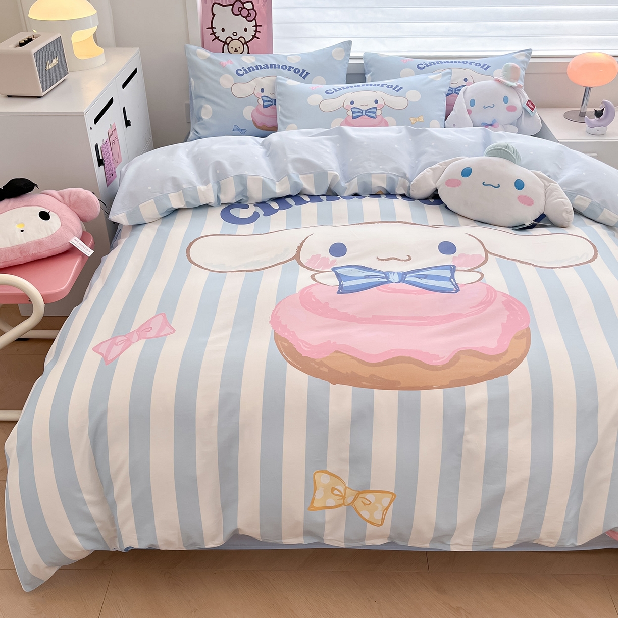 91家纺网 家纺一手货源 找家纺 暮思家居 2026新款正版授权三丽鸥大版全棉纯棉数码印花纯棉四件套系列-第一批 大版-条纹玉桂狗