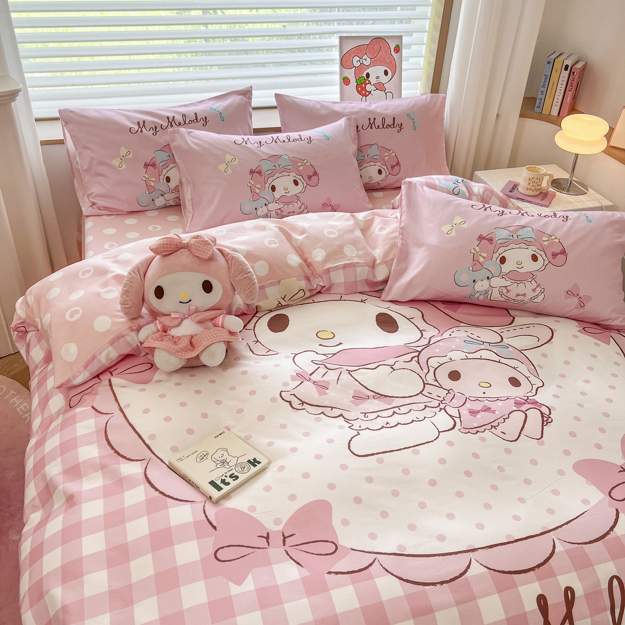 91家纺网 家纺一手货源 找家纺 暮思家居 2026新款正版授权三丽鸥大版全棉纯棉数码印花纯棉四件套系列-第一批 大版-玩偶美乐蒂