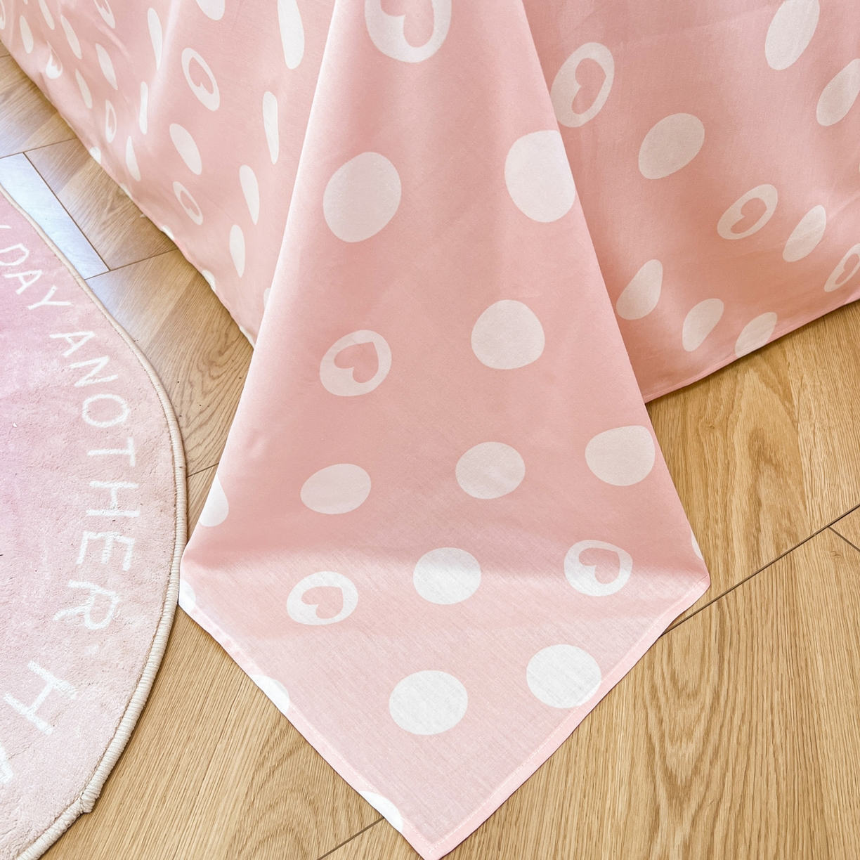 91家纺网 家纺一手货源 找家纺 暮思家居 2026新款正版授权三丽鸥大版全棉纯棉数码印花纯棉四件套系列-第一批 大版-玩偶美乐蒂