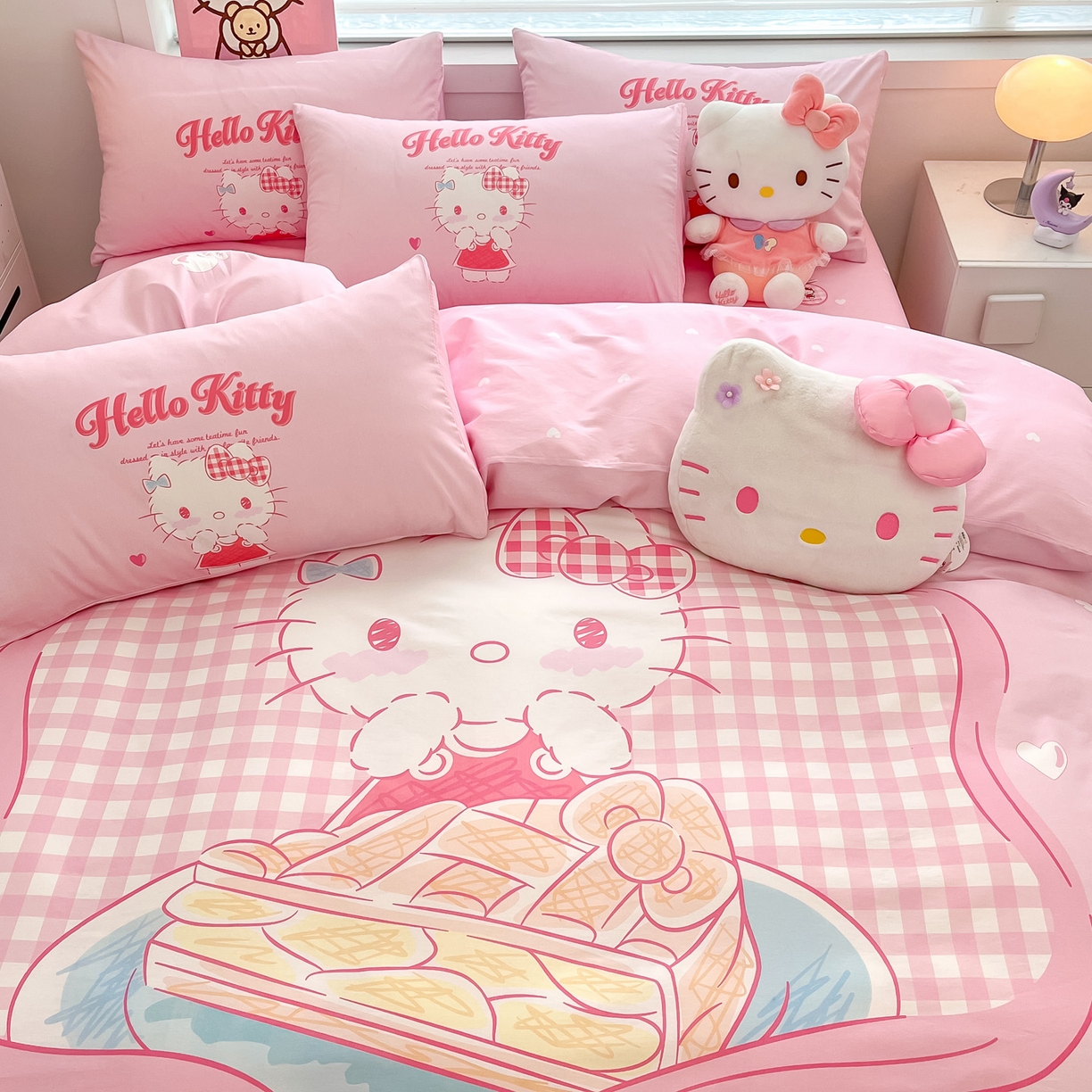 91家纺网 家纺一手货源 找家纺 暮思家居 2026新款正版授权三丽鸥大版全棉纯棉数码印花纯棉四件套系列-第一批 大版-相框KT