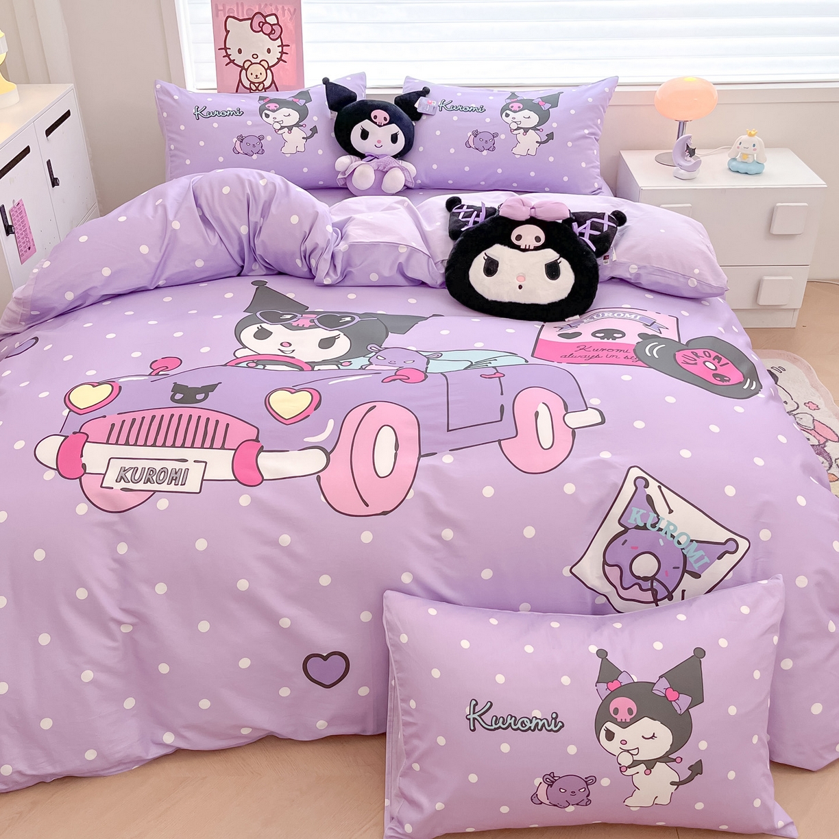 91家纺网 家纺一手货源 找家纺 暮思家居 2026新款正版授权三丽鸥大版全棉纯棉数码印花纯棉四件套系列-第一批 大版-小汽车库洛米