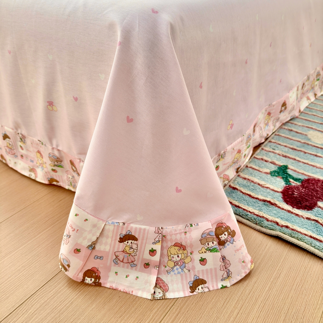 91家纺网 家纺一手货源 找家纺 女子家纺 2026新款全棉网红直播爆款吊边一字绣工艺款四件套-系列二 派对女孩