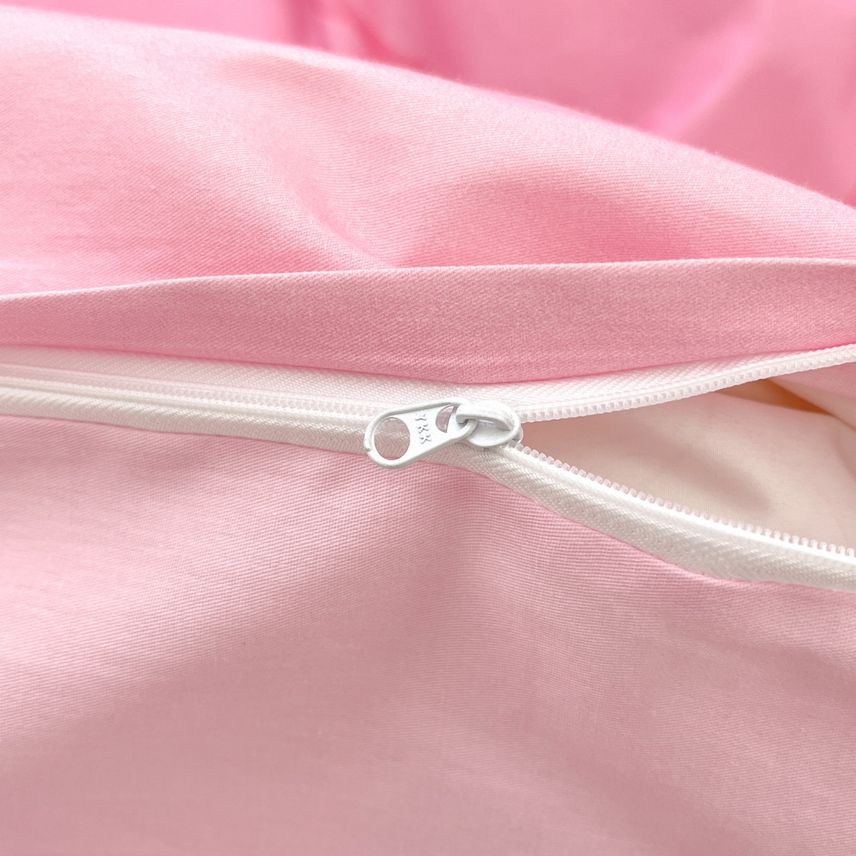 91家纺网 家纺一手货源 找家纺 暮思家居 2026新款正版授权三丽鸥大版全棉纯棉数码印花纯棉四件套系列-第一批 大版-星黛美乐蒂