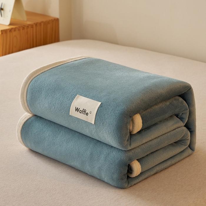 蓝冰家纺 2026新款加厚牛奶绒多功能毛毯 蓝色