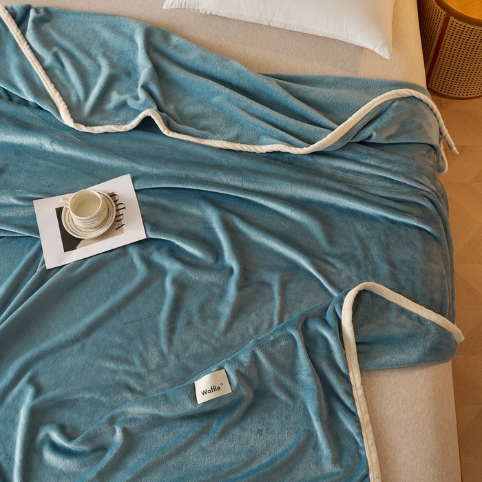 91家纺网 家纺一手货源 找家纺 蓝冰家纺 2026新款加厚牛奶绒多功能毛毯 蓝色