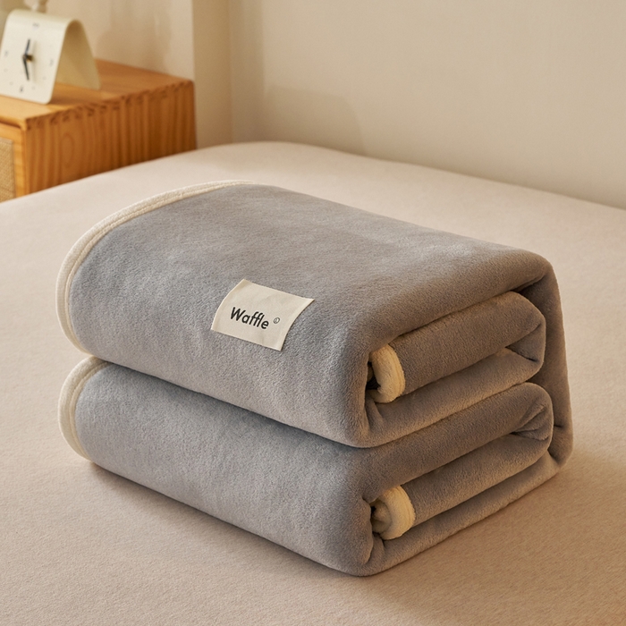 蓝冰家纺 2026新款加厚牛奶绒多功能毛毯 烟灰色