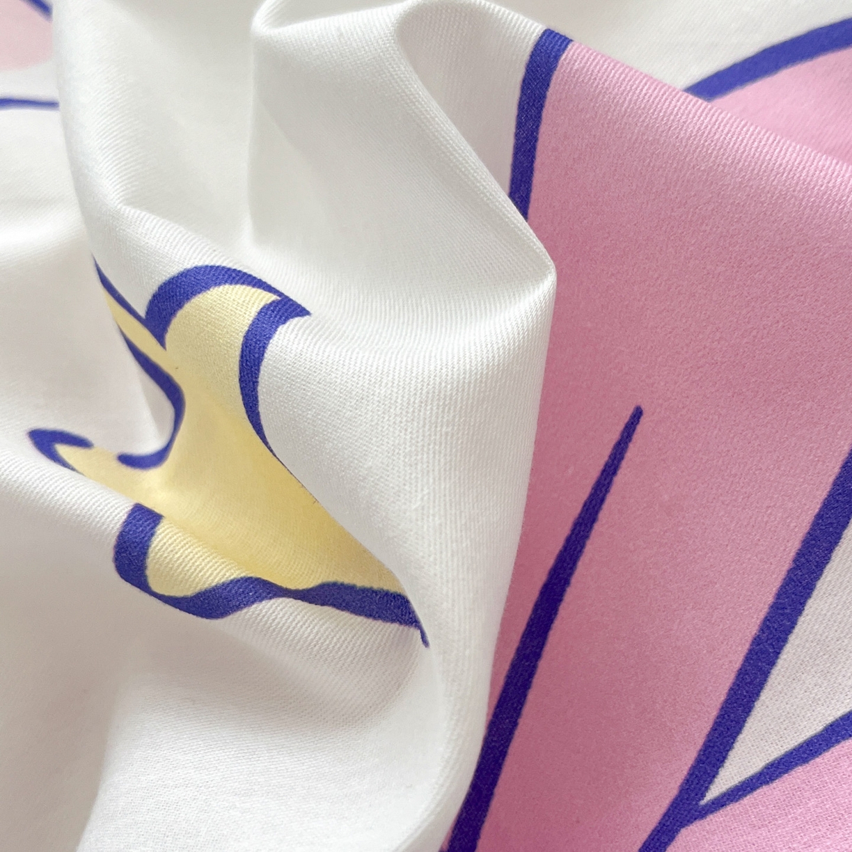 91家纺网 家纺一手货源 找家纺 暮思家居 2026新款正版授权三丽鸥大版全棉纯棉数码印花纯棉四件套系列-第一批 大版-幸福大耳狗