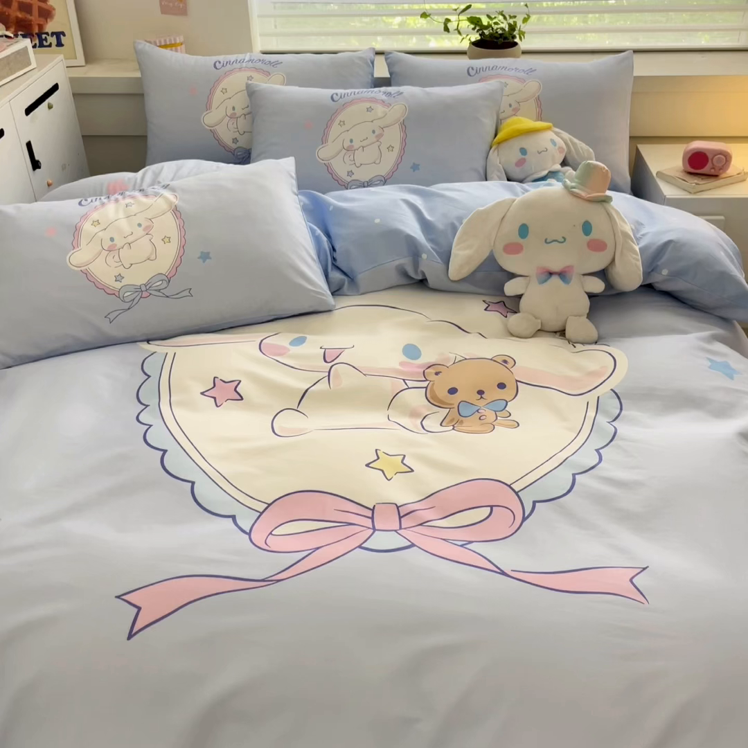 91家纺网 家纺一手货源 找家纺 暮思家居 2026新款正版授权三丽鸥大版全棉纯棉数码印花纯棉四件套系列-第一批 大版-幸福大耳狗