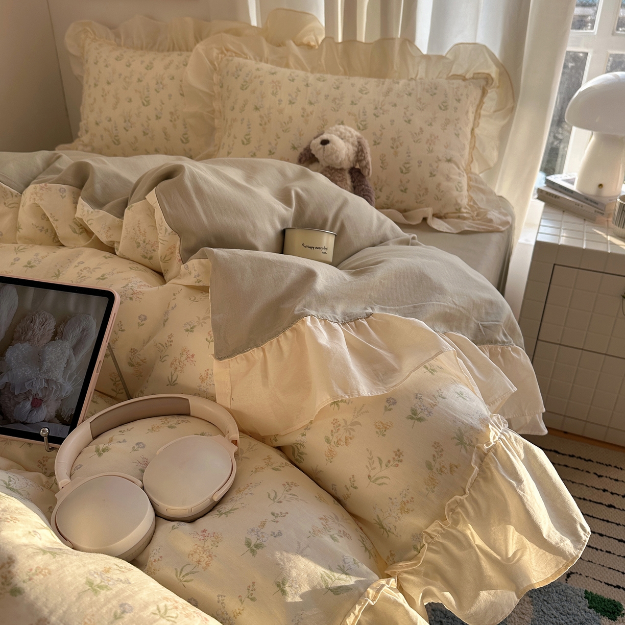 91家纺网 家纺一手货源 找家纺 六巷胡同 2026新款韩系博主风花边款小碎花全棉双层纱四件套 双层纱-雾漫山野