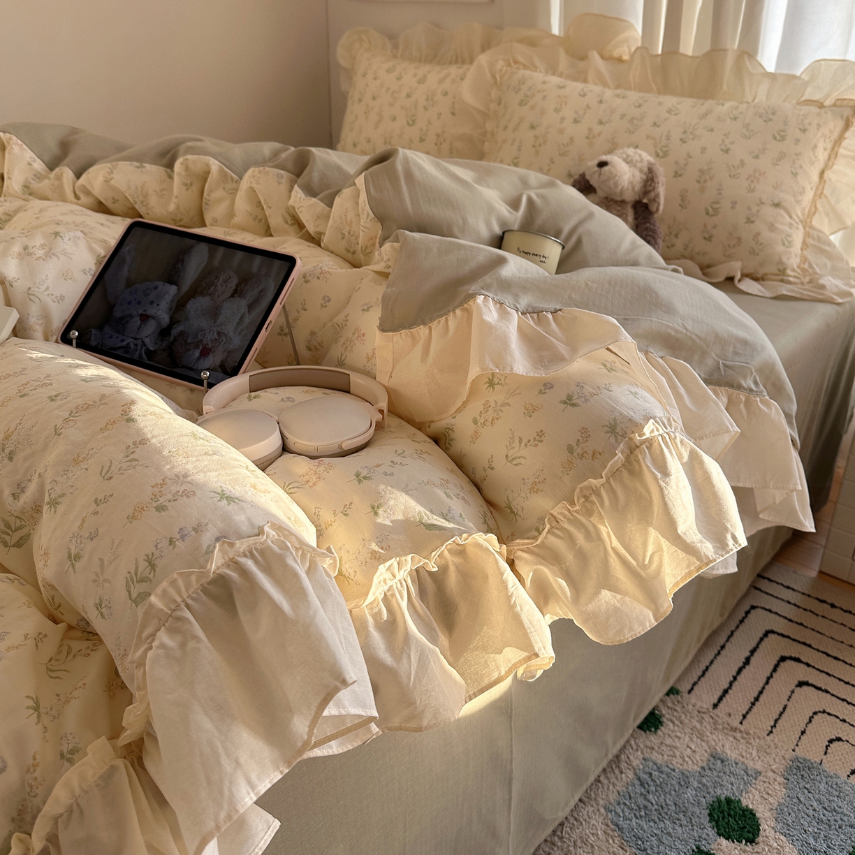 91家纺网 家纺一手货源 找家纺 六巷胡同 2026新款韩系博主风花边款小碎花全棉双层纱四件套 双层纱-雾漫山野