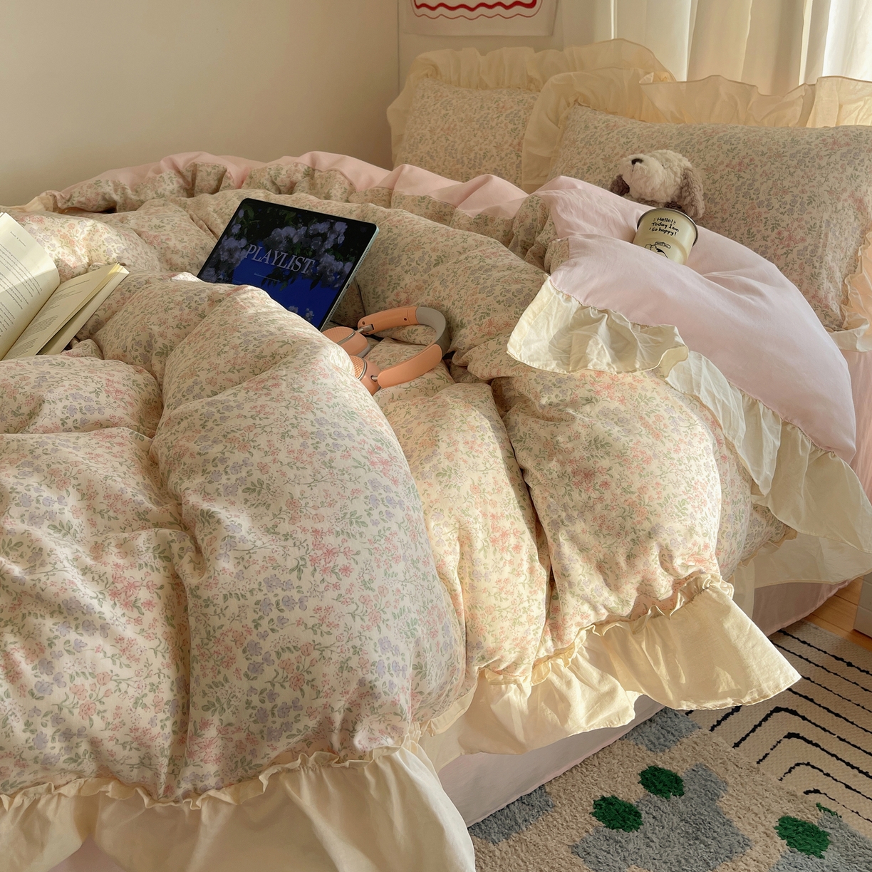 91家纺网 家纺一手货源 找家纺 六巷胡同 2026新款韩系博主风花边款小碎花全棉双层纱四件套 双层纱-春不晚町