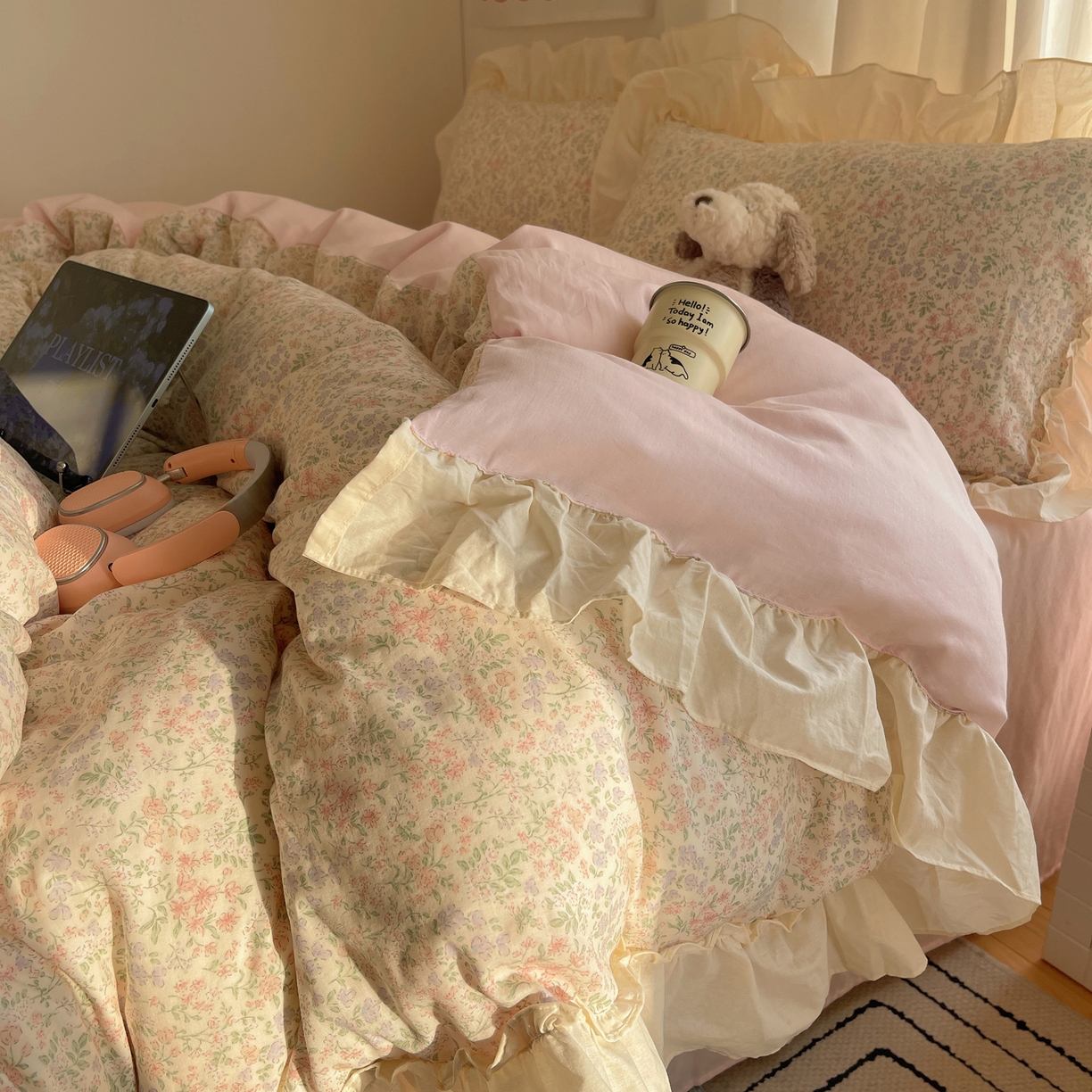 91家纺网 家纺一手货源 找家纺 六巷胡同 2026新款韩系博主风花边款小碎花全棉双层纱四件套 双层纱-春不晚町