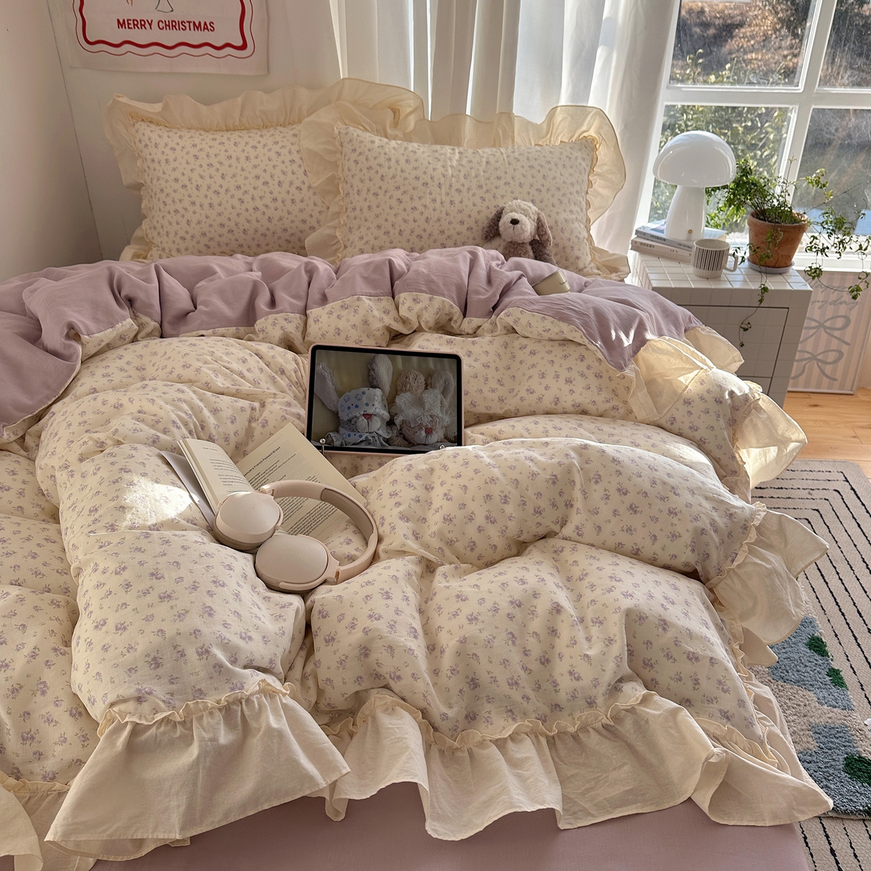 91家纺网 家纺一手货源 找家纺 六巷胡同 2026新款韩系博主风花边款小碎花全棉双层纱四件套 双层纱-椿日花岛